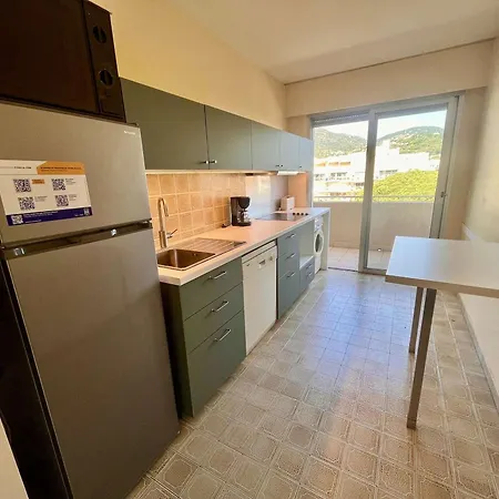 : 2 Pieces, A 300m Plage, Clim, Balcon - Fr-1-226b-331 Cavalaire-sur-Mer